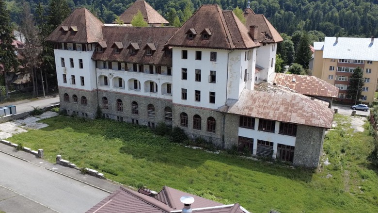 FOSTUL HOTEL PALACE BUȘTENI — Cazino și Stabiliment Balnear — Fondat 1907 - foto 2