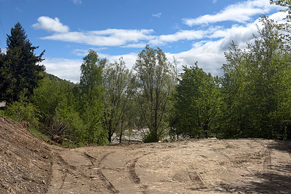 Teren 1.500 mp la coada Lacului Paltinu, Valea Doftanei, vis-a-vis de ATRA Doftana - miniatură 1