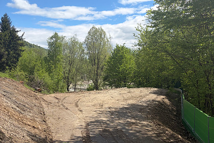 Teren 1.500 mp la coada Lacului Paltinu, Valea Doftanei, vis-a-vis de ATRA Doftana - miniatură 3